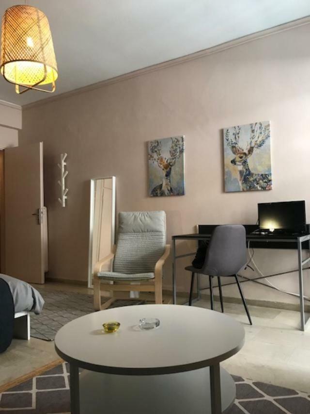 Kalamata City Center Studio Luaran gambar