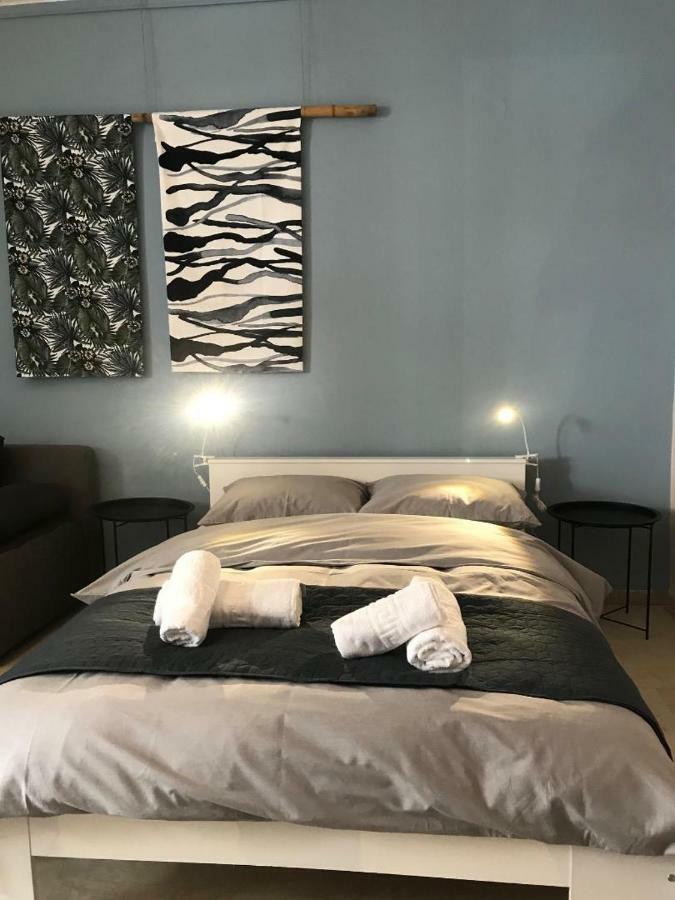 Kalamata City Center Studio Luaran gambar